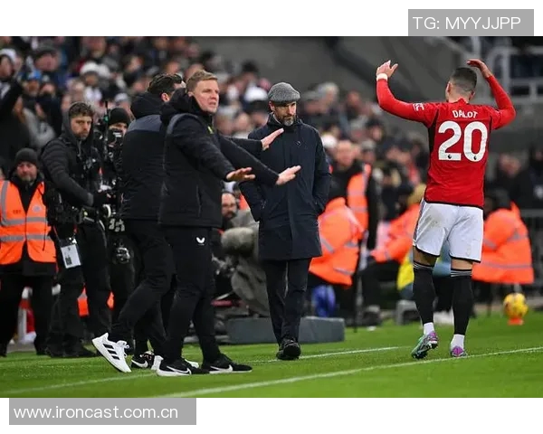 法媒揭露雷恩更衣室危机球员对主帅战术指令产生质疑