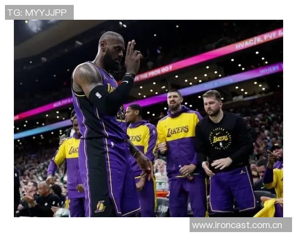 詹姆斯因伤缺席五场湖人新三人组磨合计划面临挑战